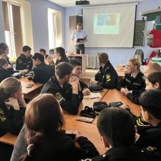 История через игру