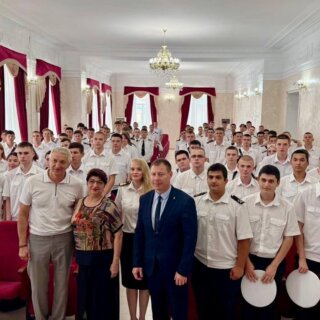 Депутат государственной думы Леонид Огуль встретился с курсантами КИМРТ