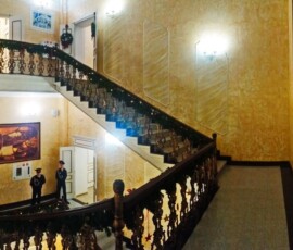 Парадная лестница Парадная лестница