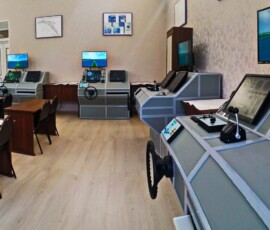Учебная аудитория, оснащенная судоводительским тренажером Учебная аудитория, оснащенная судоводительским тренажером